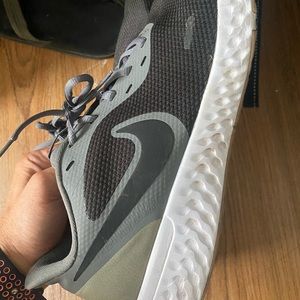 Brand new Nike run shoes size 12